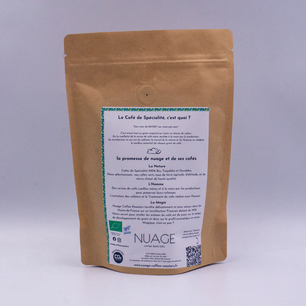 Dos d’un sachet de café de spécialité bio – informations sur l’origine, la torréfaction et les caractéristiques, Nuage Coffee Roasters